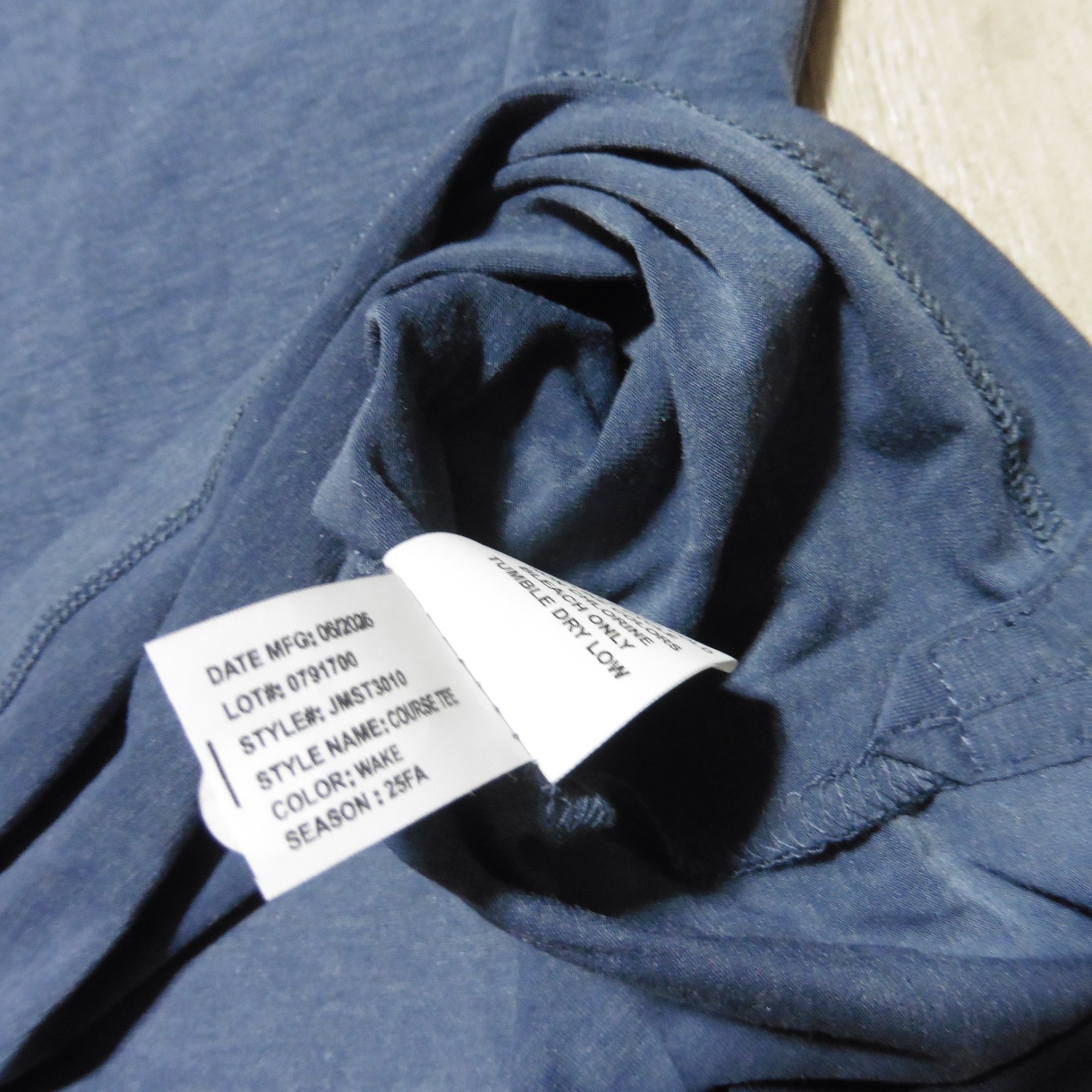 JOHNNIE O Mens XL COURSE T SHIRT FEATHERWEIGHT PERFORMANCE GOLF WAKE BLUE NAVY gallery