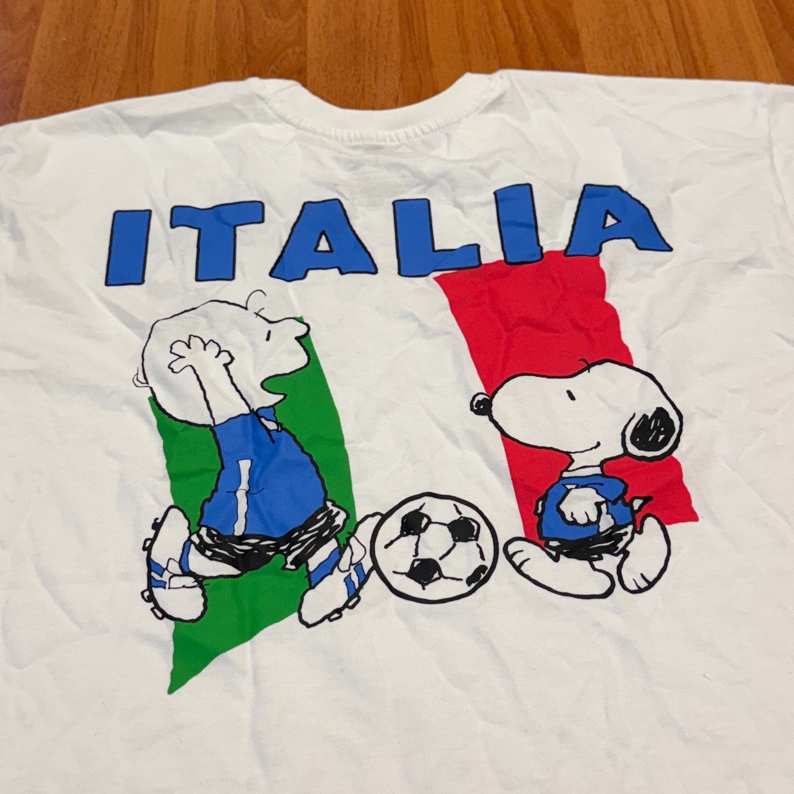 Snoopy Italia Futbol Soccer World Cup Embroidered White T-Shirt New Men's SZ L gallery