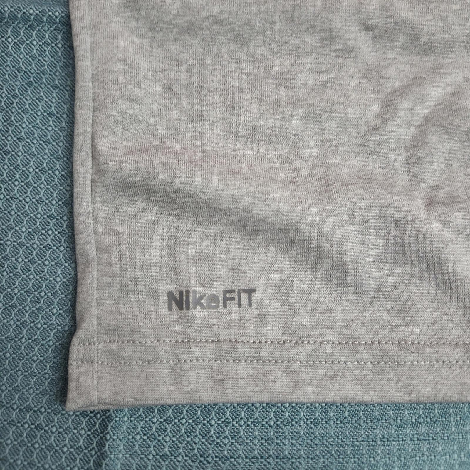 NIKE Fit Dry Men's XXL Gray baseball Lightweight Gym Workout Tee Shirt gallery