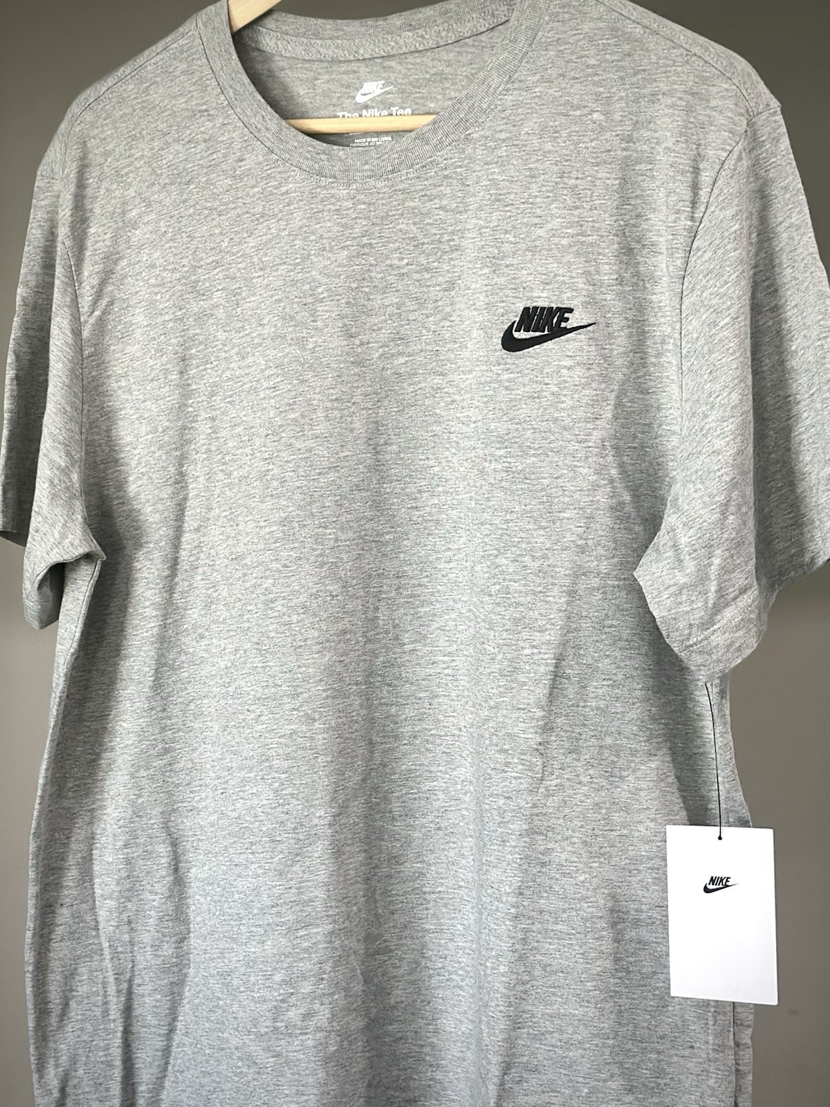 Nike NSW Club Short Sleeve T-Shirt Dark Grey Heather Mens Size L AR4997-064 New gallery
