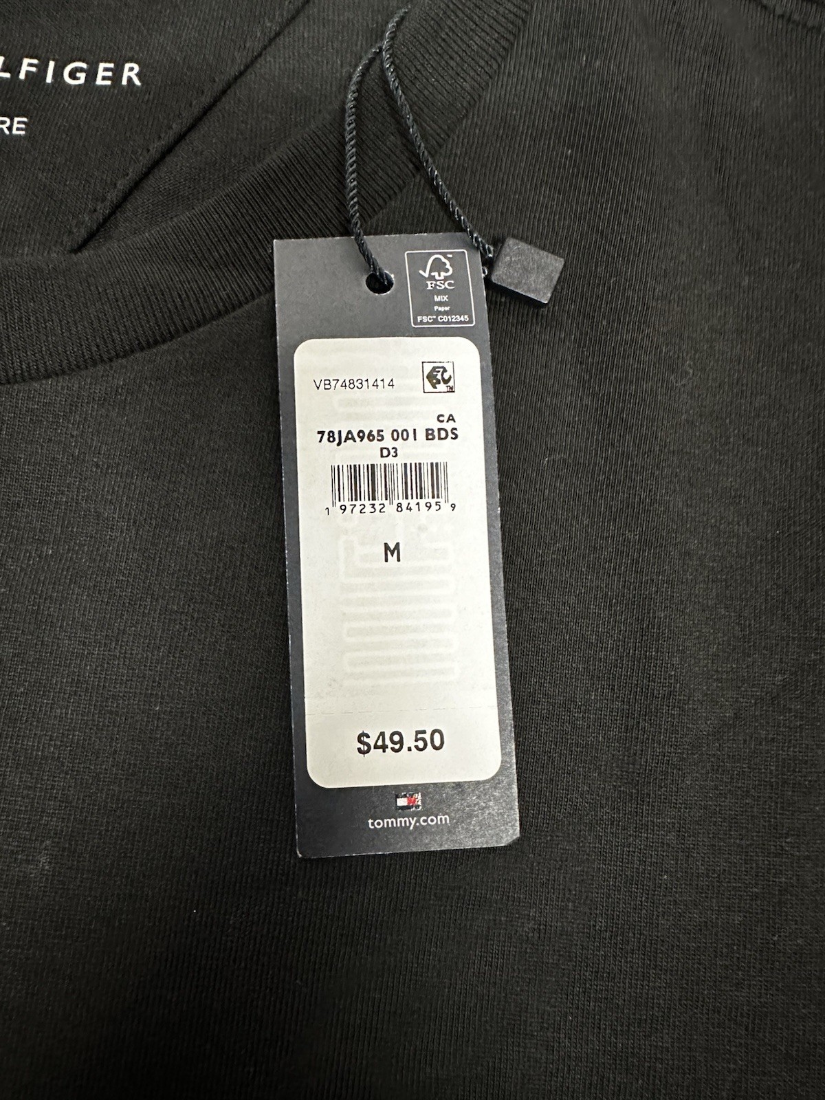 Tommy Hifiger Regular Fit T Shirt Size Mens Medium NEW WITH TAGS (Retail $49.50) gallery