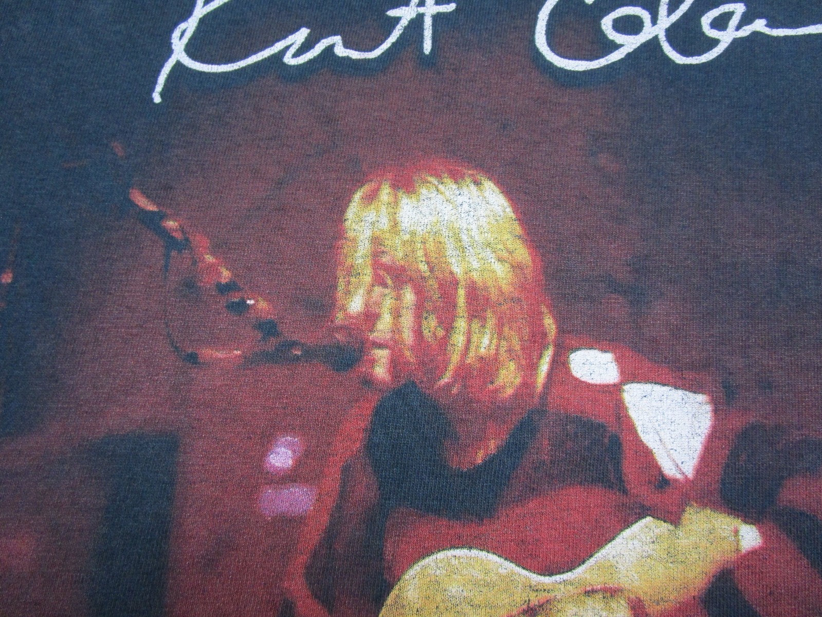 Vintage Kurt Cobain Nirvana MTV Unplugged T Shirt (L) 90s Y2K Distressed Band gallery