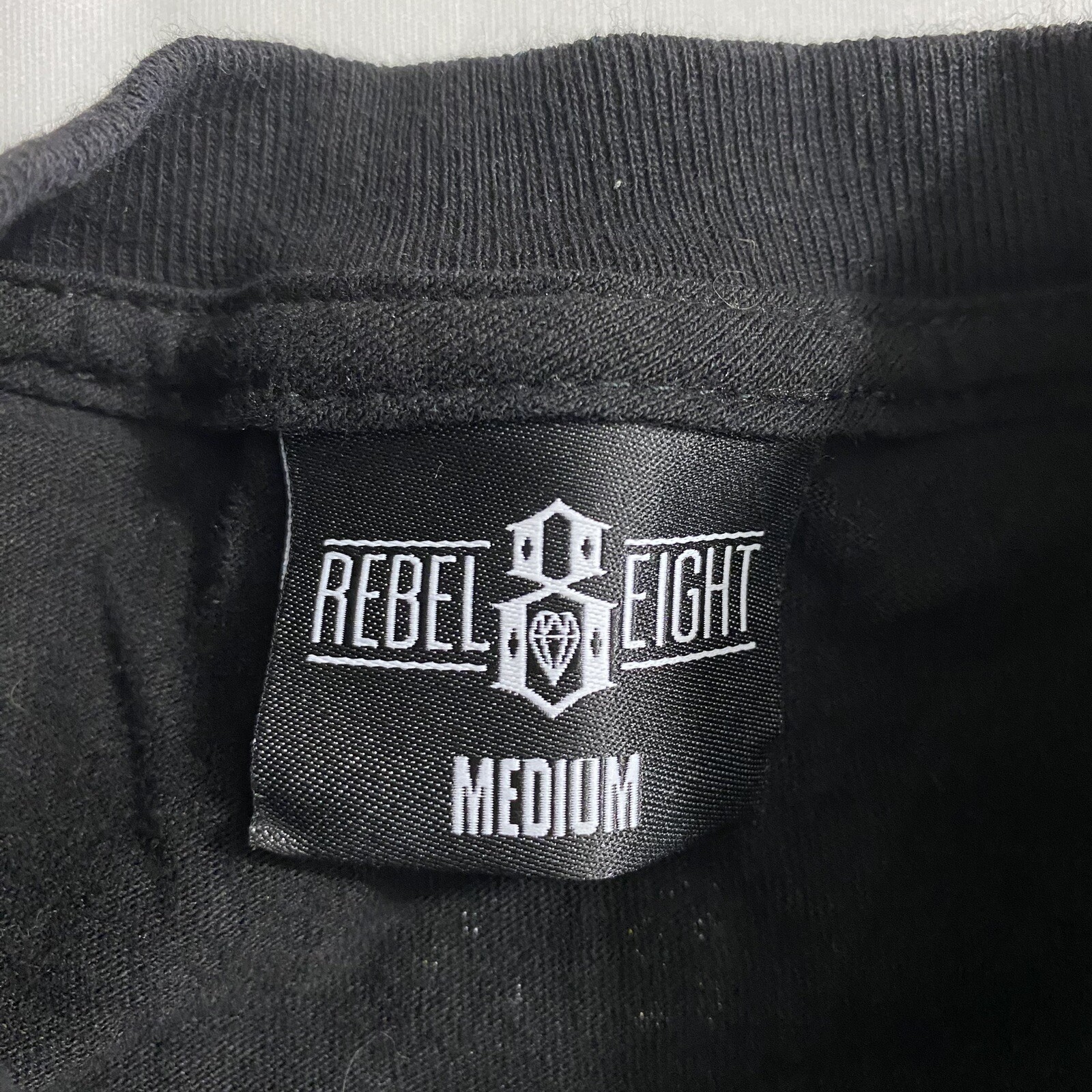 Rebel Eight T-Shirt Men's Medium Grinning Skull Sunglasses Slick Hair S/S Black gallery