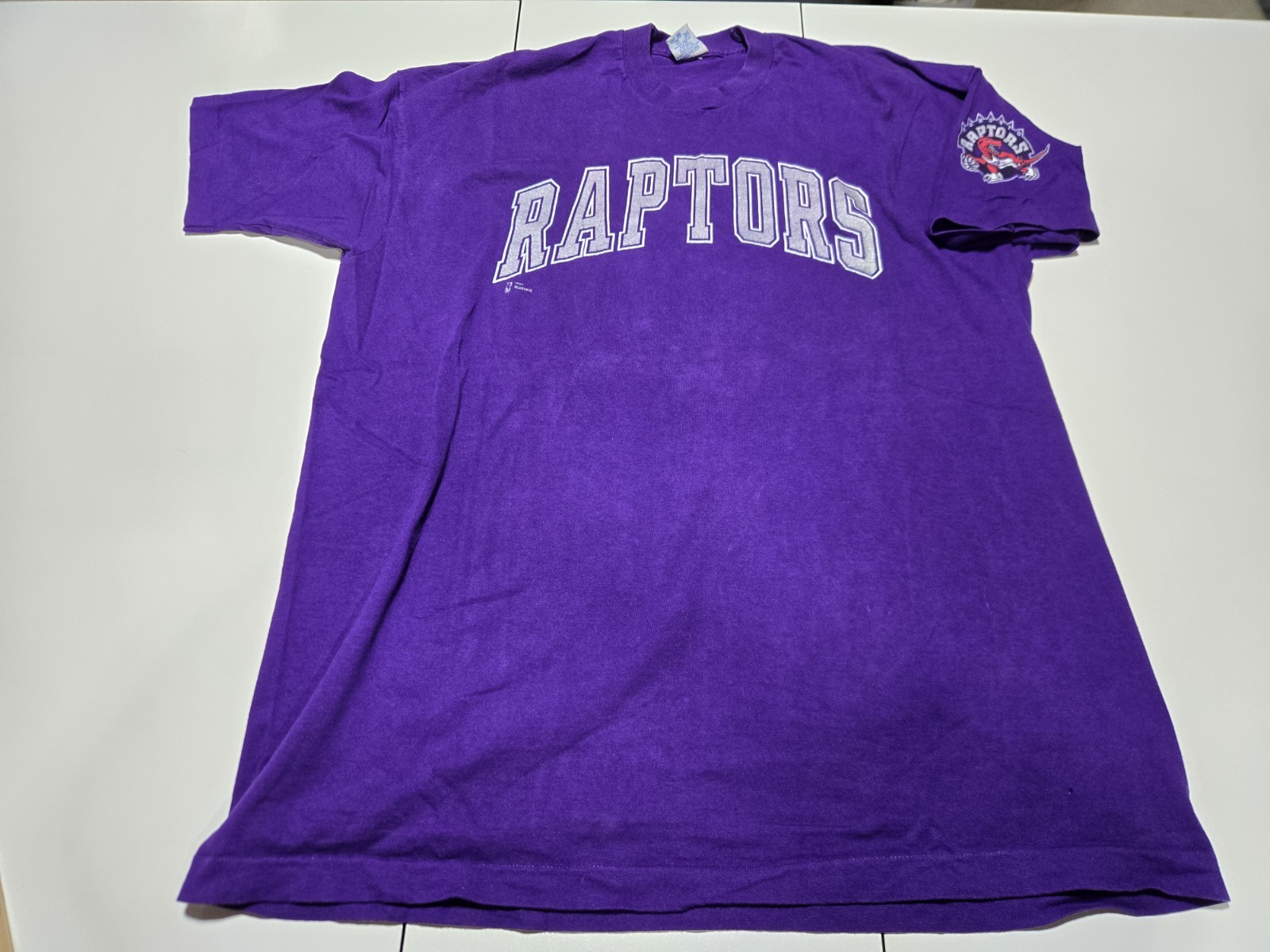 Vintage Salem Sportswear Toronto Raptors T-Shirt Size XXL Purple Logo 90s USA gallery