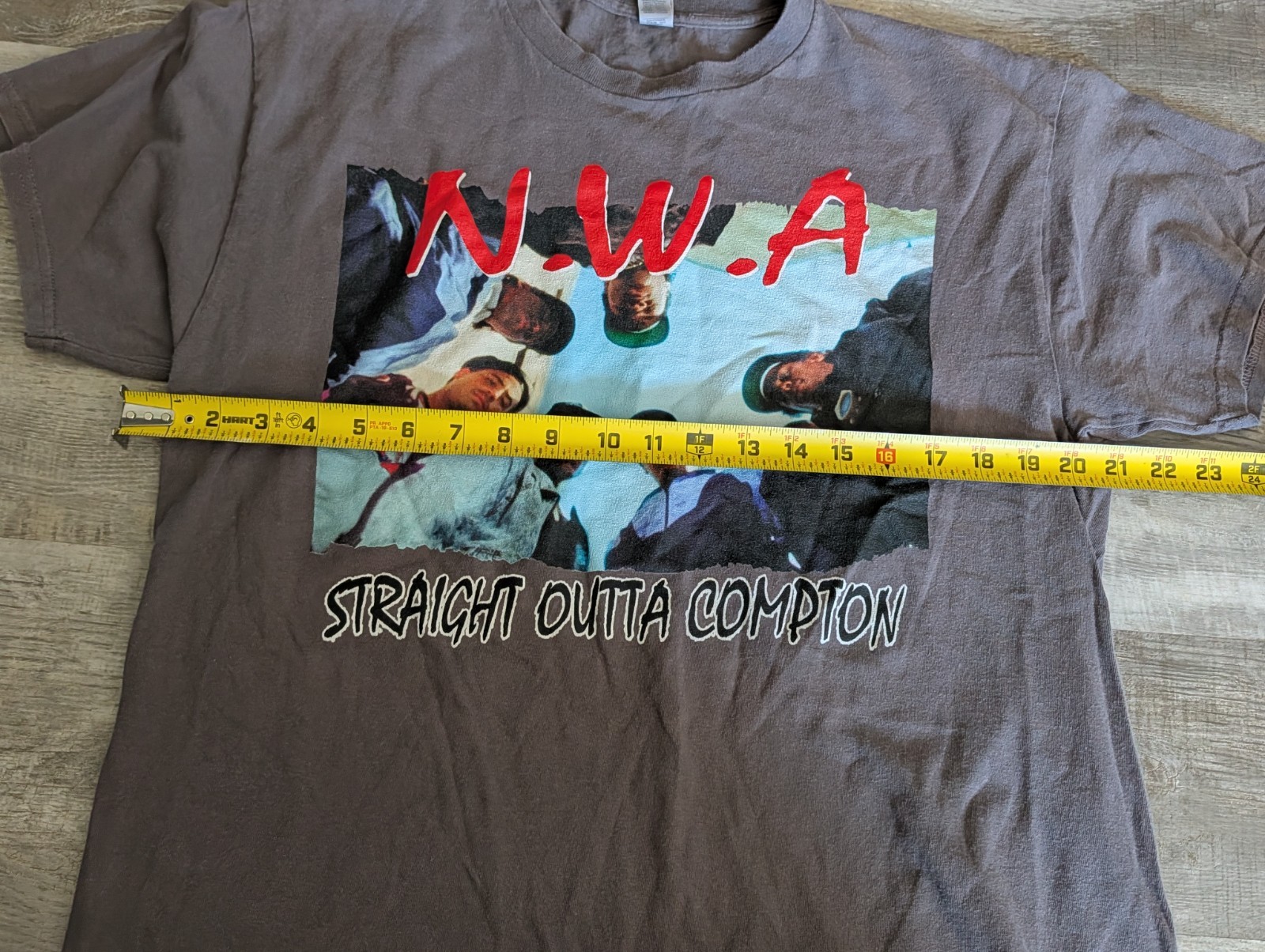 N.W.A. Straight Outta Compton Gray Hip Hop Tee Shirt Size L VGUC Group Photo Rap gallery
