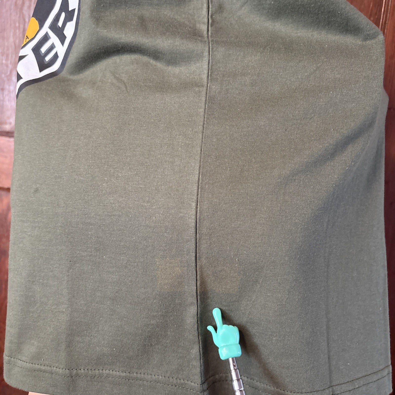 NWT TUSKER TUSKER Made In Kenya Dark Green Shirt Size Medium Elephant Styled gallery