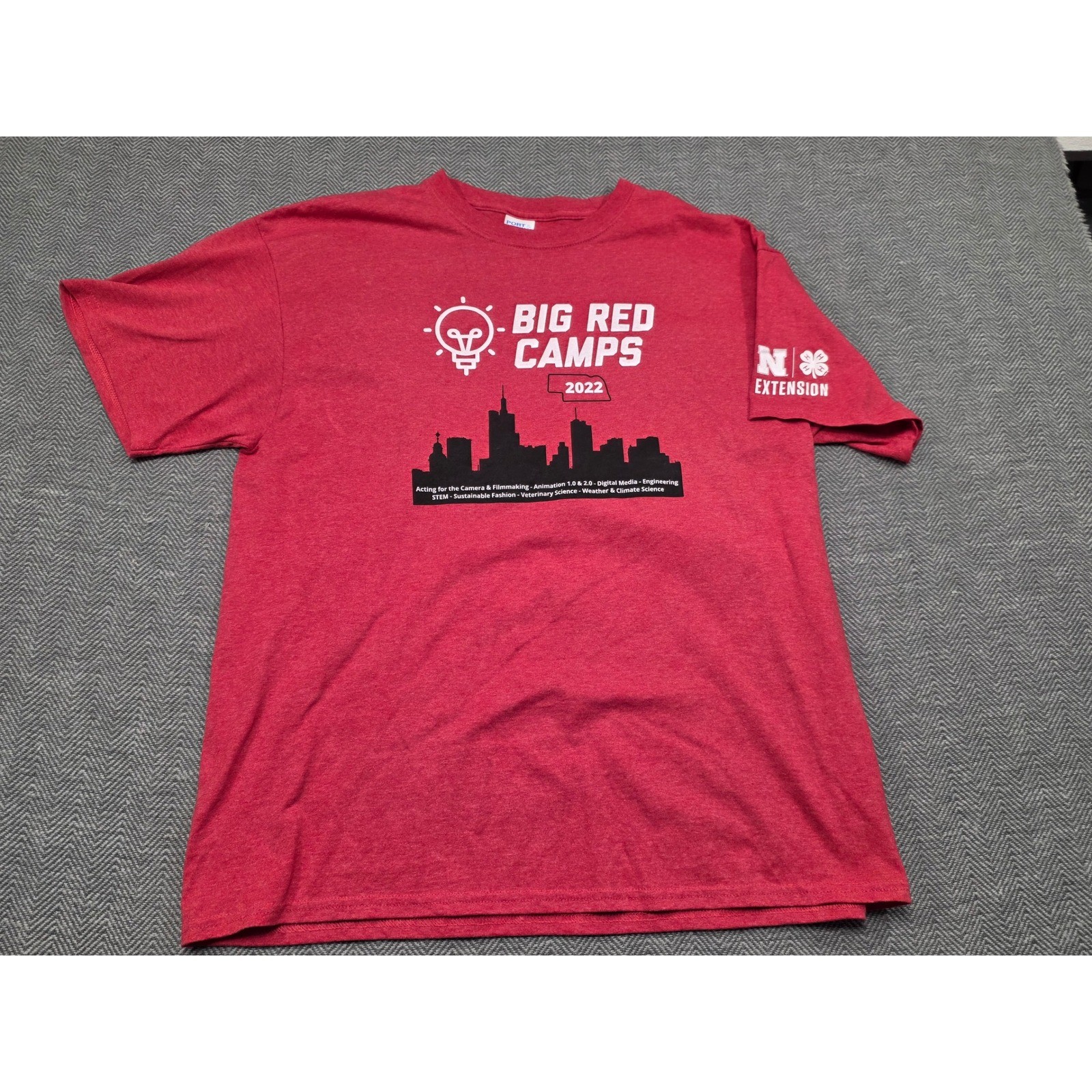 Port & Company Big Red Camp 2022 Nebraska 4-H T-Shirt XL Heather Red Graphic Tee gallery