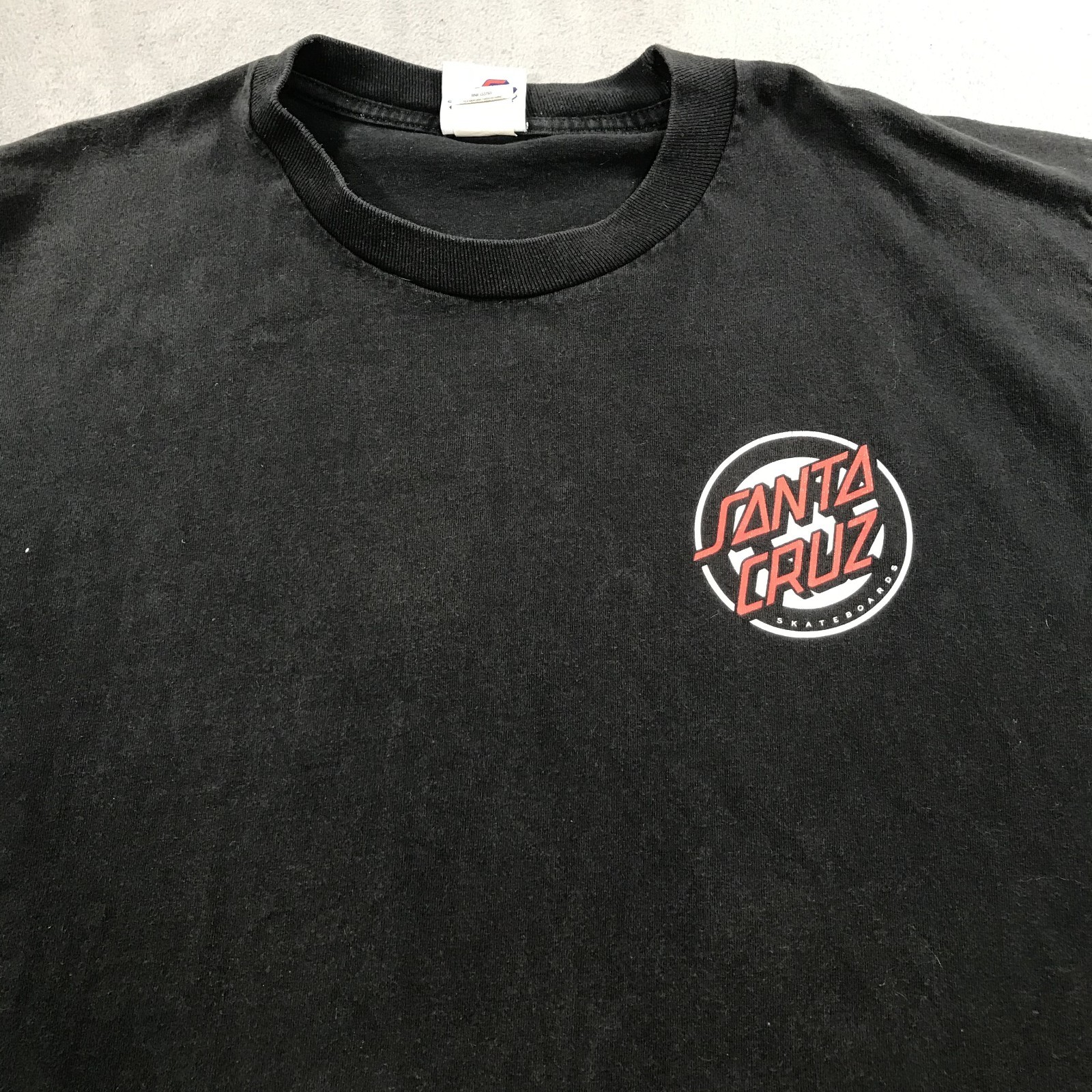 Santa Cruz Skateboards T Shirt Men's Large Black Green Monster Face Surf Tee * gallery