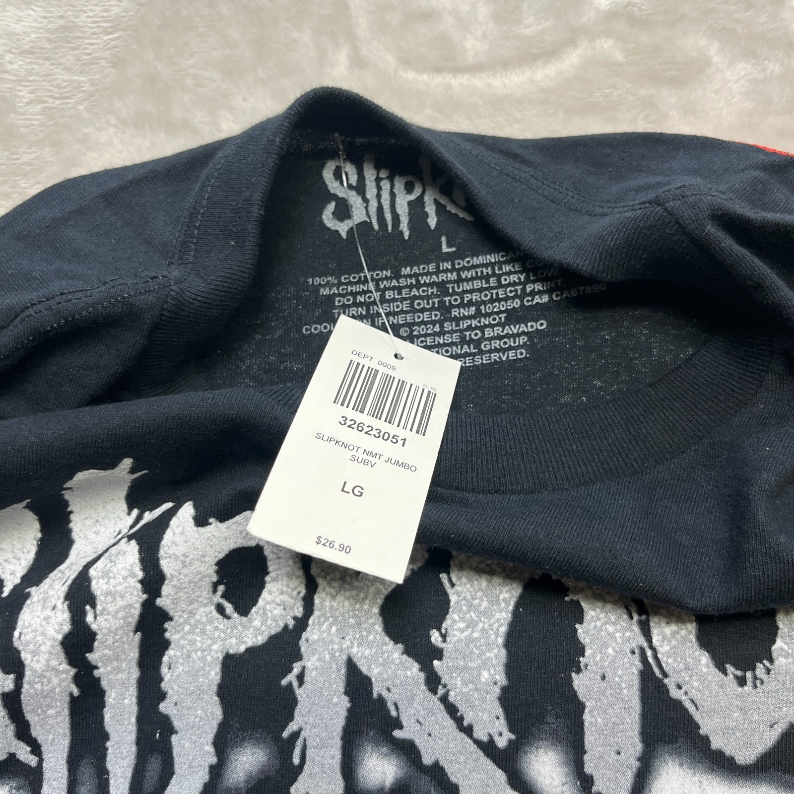 Slipknot Self-Titled Album Cover Art Heavy Metal Band Tee Large Barcode On Back gallery