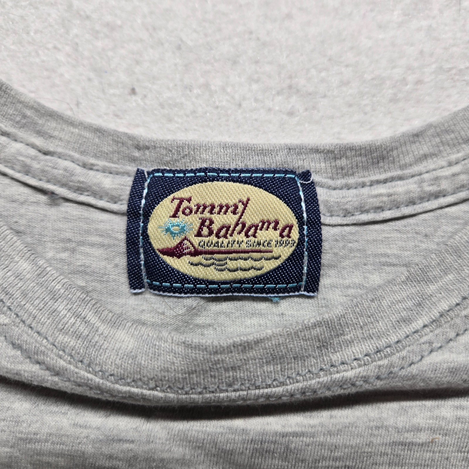 Tommy Bahama Marlin Logo Ocean Beach Outdoor Fishing Gray T-Shirt Adult Size XL gallery