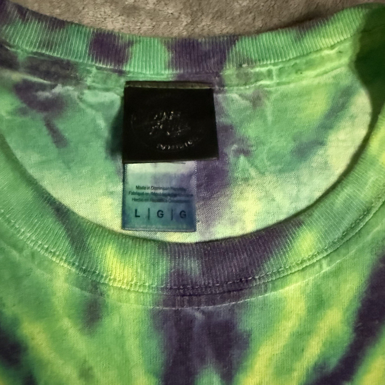 Santa Cruz Screaming Hand T-Shirt Mens Large Green & Yellow Tie Dye Strong Color gallery