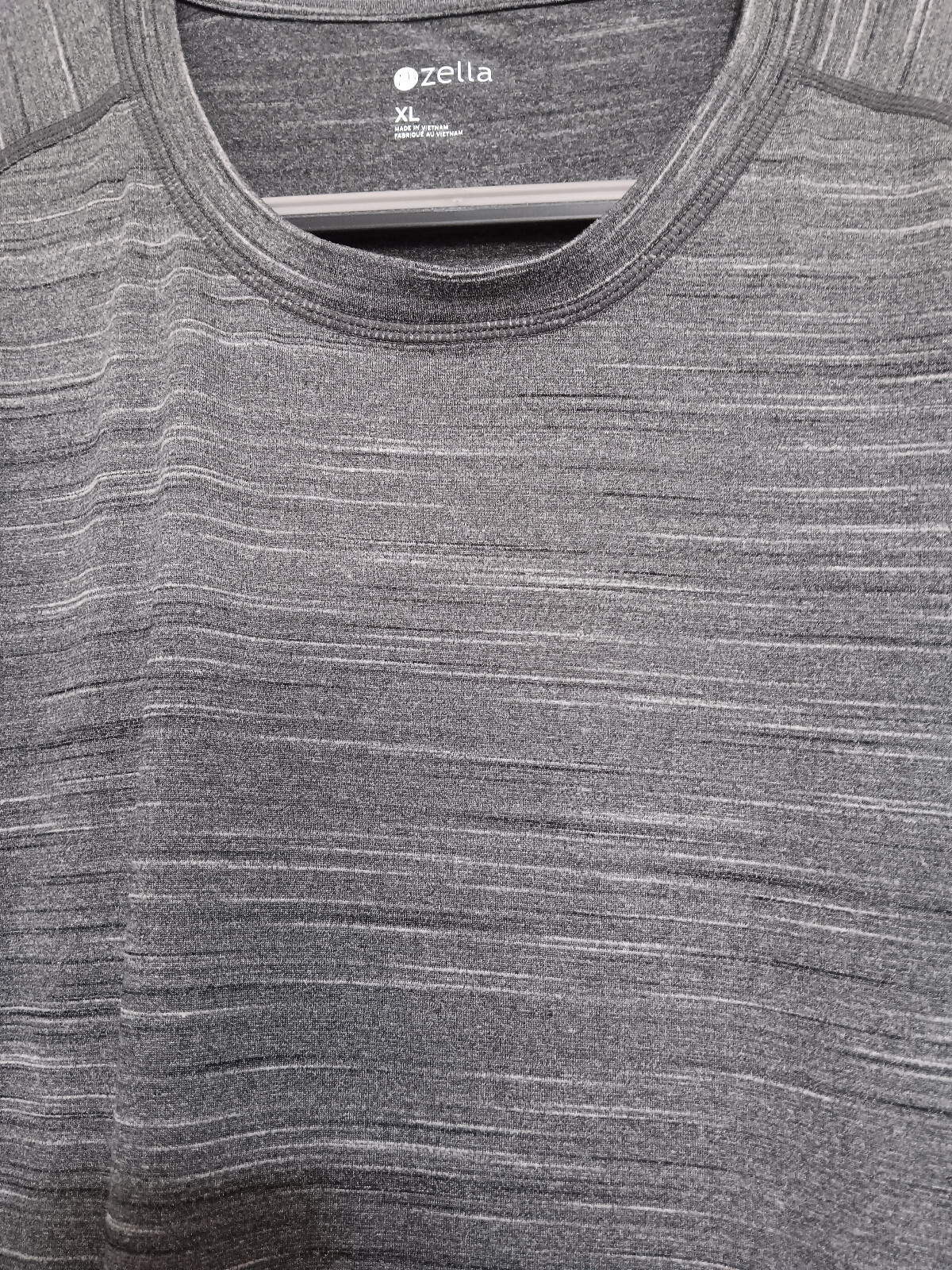 Zella T-Shirt Men's XL Gray Athletic Workout Gym Running Polyester and Spandex gallery