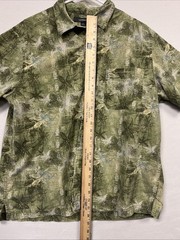 Croft & Barrow Size L Green Button Down