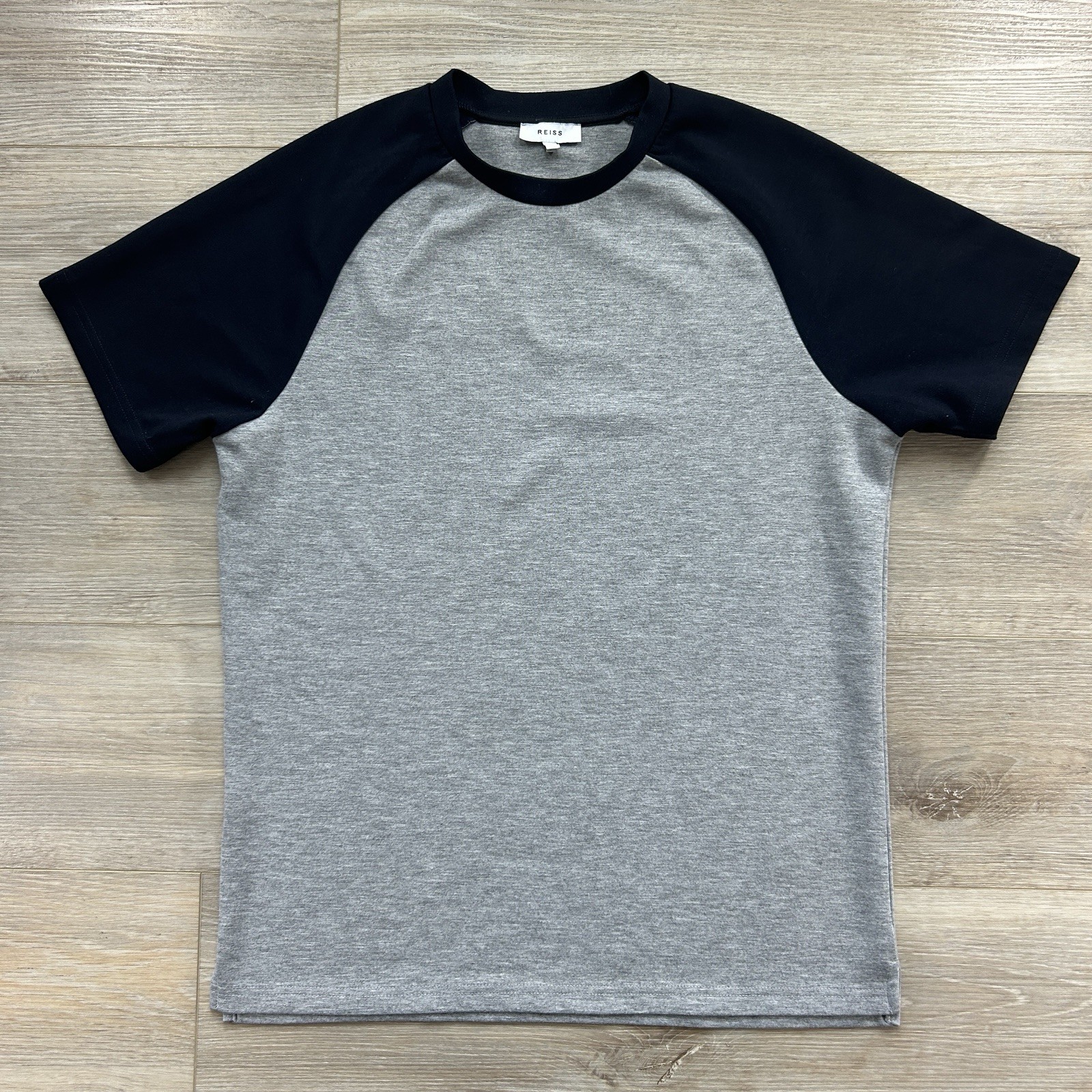 Reiss Mens Small Gray Colorblock Dudley Contrast Raglan Sleeve T-Shirt gallery