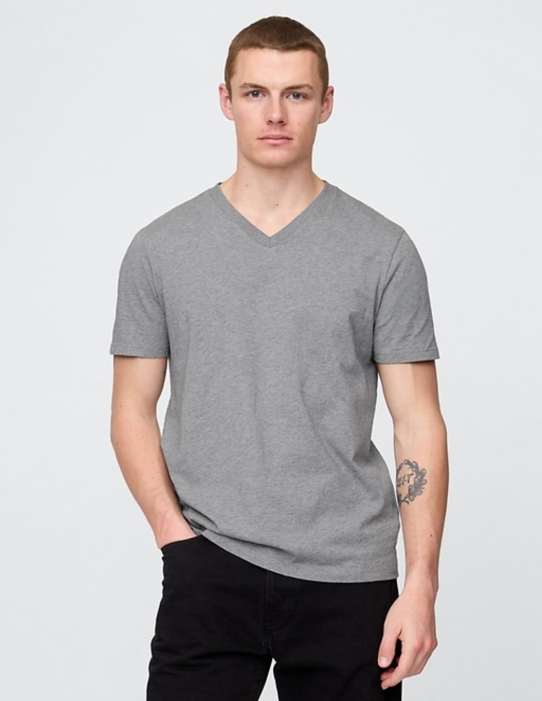 Gap Classic V-Neck Men's Size M Tall Medium Heather Grey T-Shirt NWT gallery