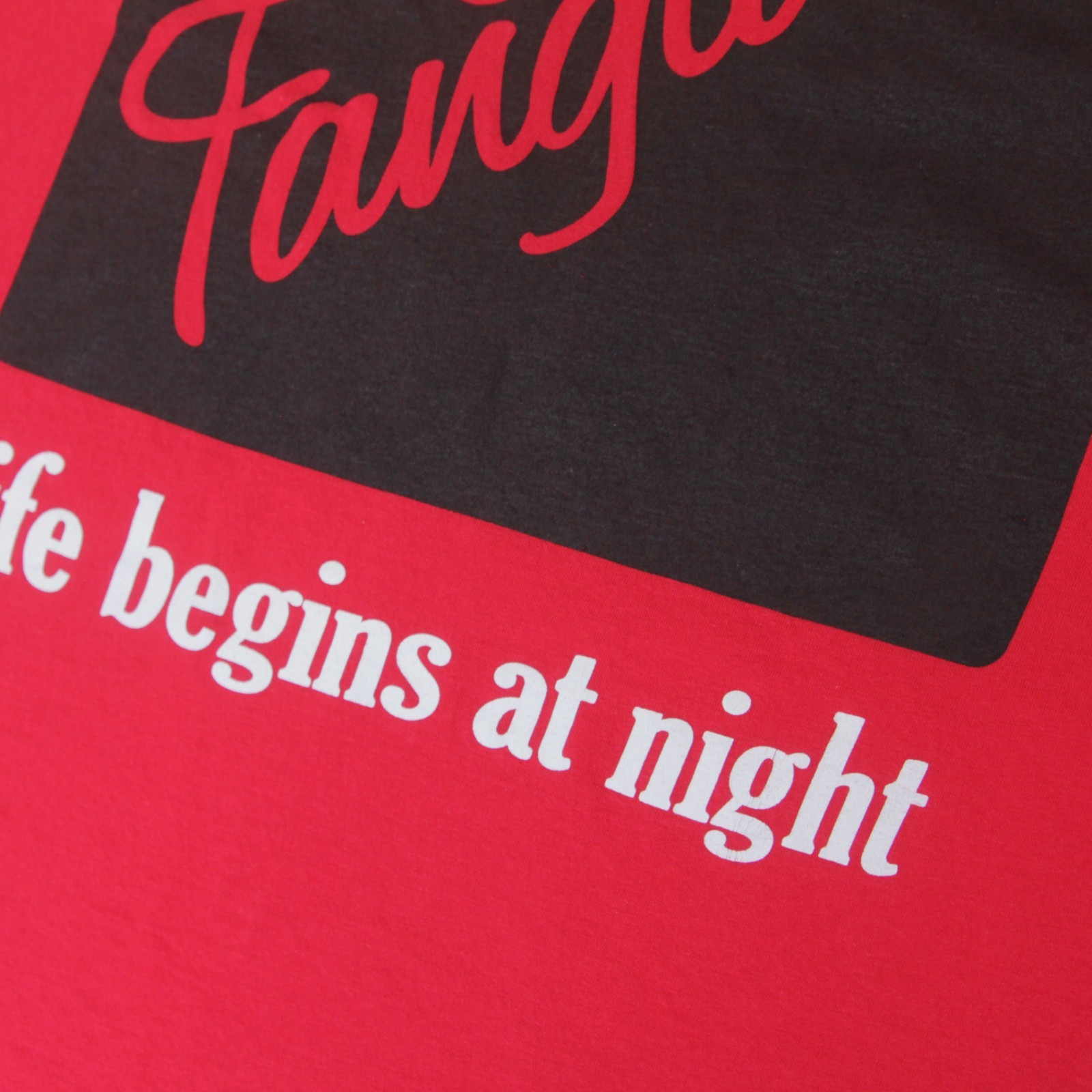 HBO True Blood T Shirt XL VTG 2010 Fangtasia Vampire Bar Horror TV Series Promo gallery