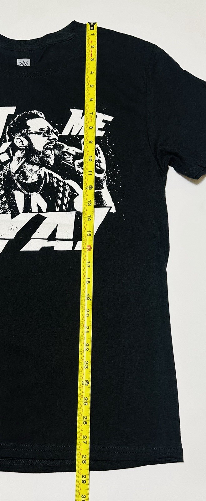 WWE Authentic LA Knight Let Me Talk To Ya! Wrestling Graphic Mens Black M Shirt gallery