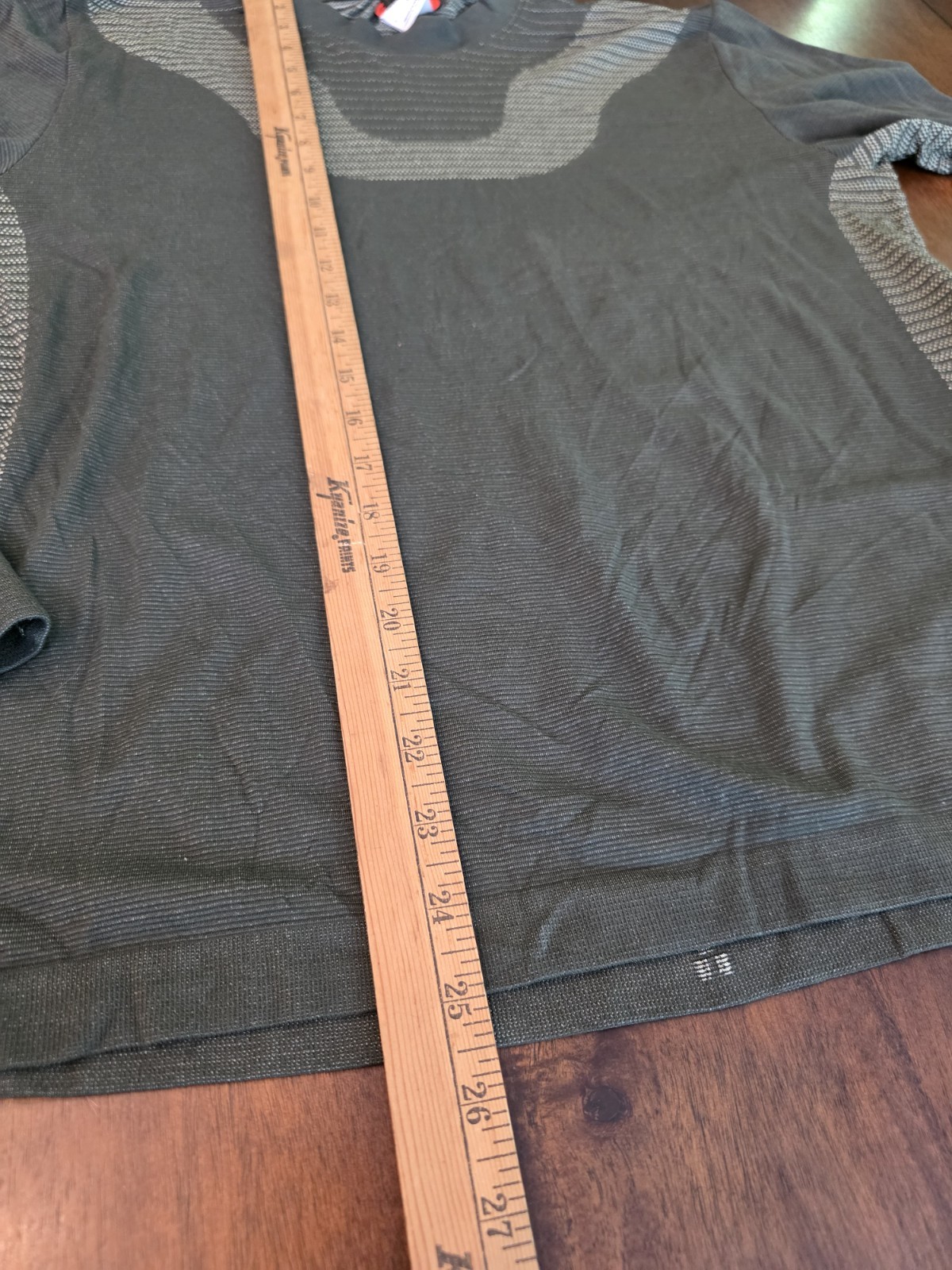 Men Size Small Nike ACG Baselayer Shirt Green Dri-Fit ADV Delta River Nylon Wool gallery