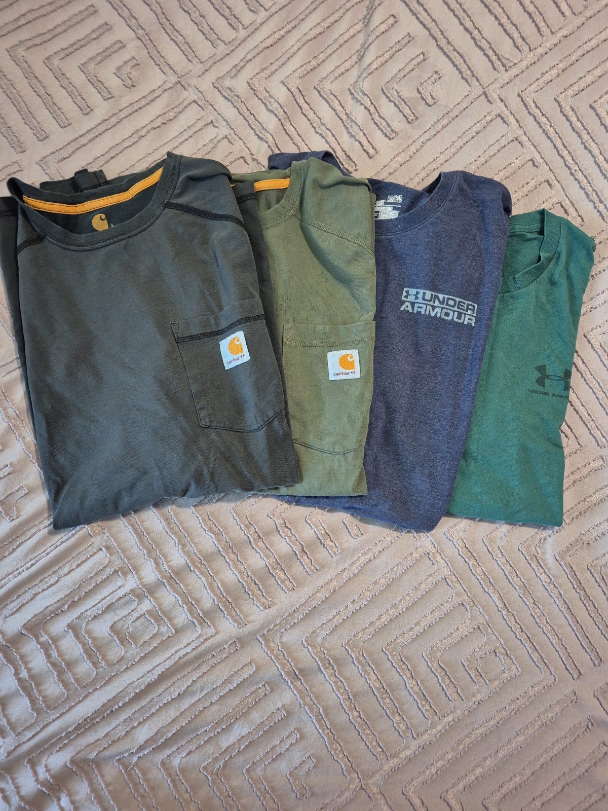 2 Carhartt And 2 Under Armour Mens Lot Size Large gallery