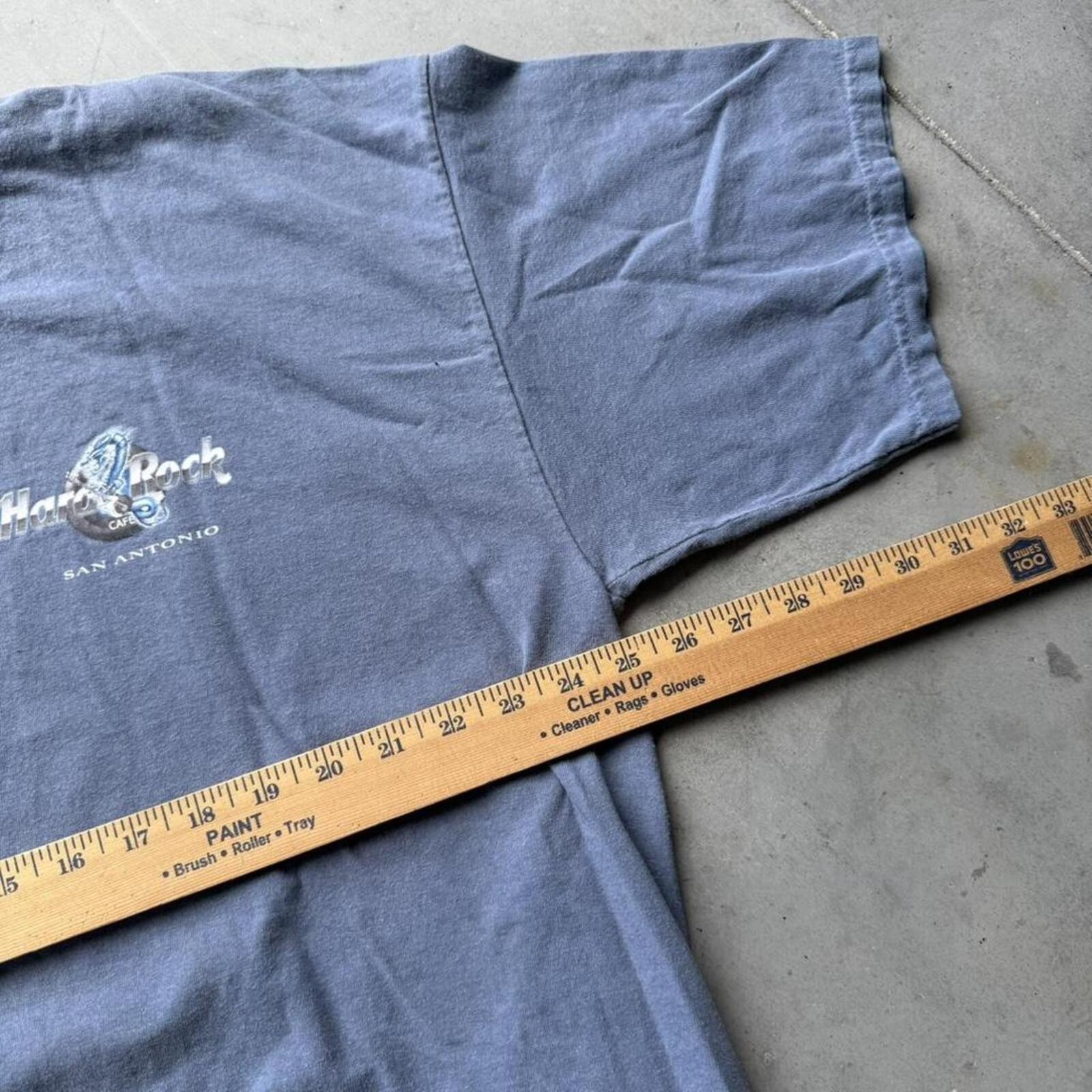 Hard Rock Cafe Dragon Graphic Tee gallery