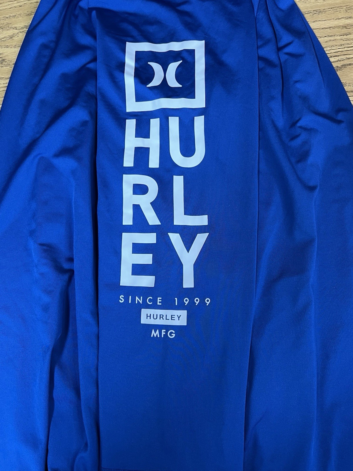 Hurley Set Of Men's Long Sleeve Stretch UPF Shirt XXL One Blue One Red NWOT❗️ gallery