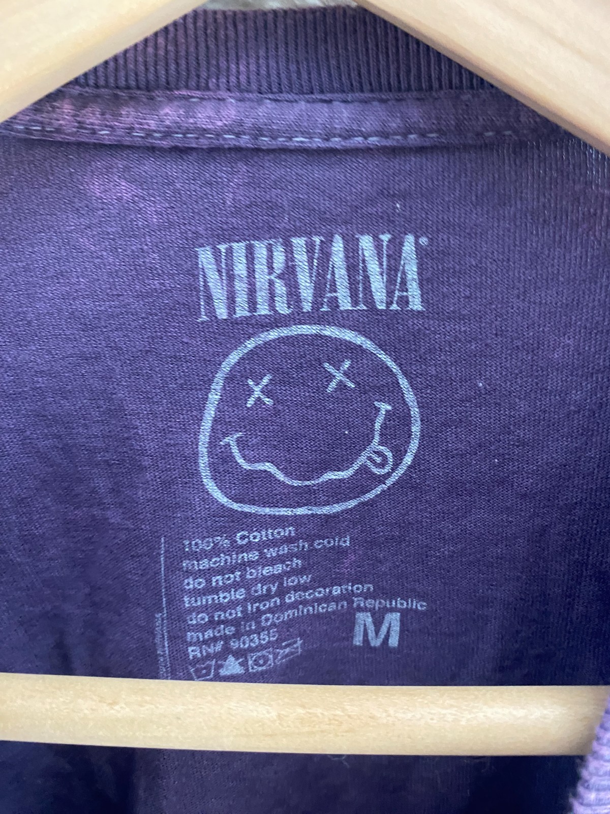 Nirvana In Utero Live 1993 T-Shirt Unisex Medium Purple Short Sleeve Reprint gallery