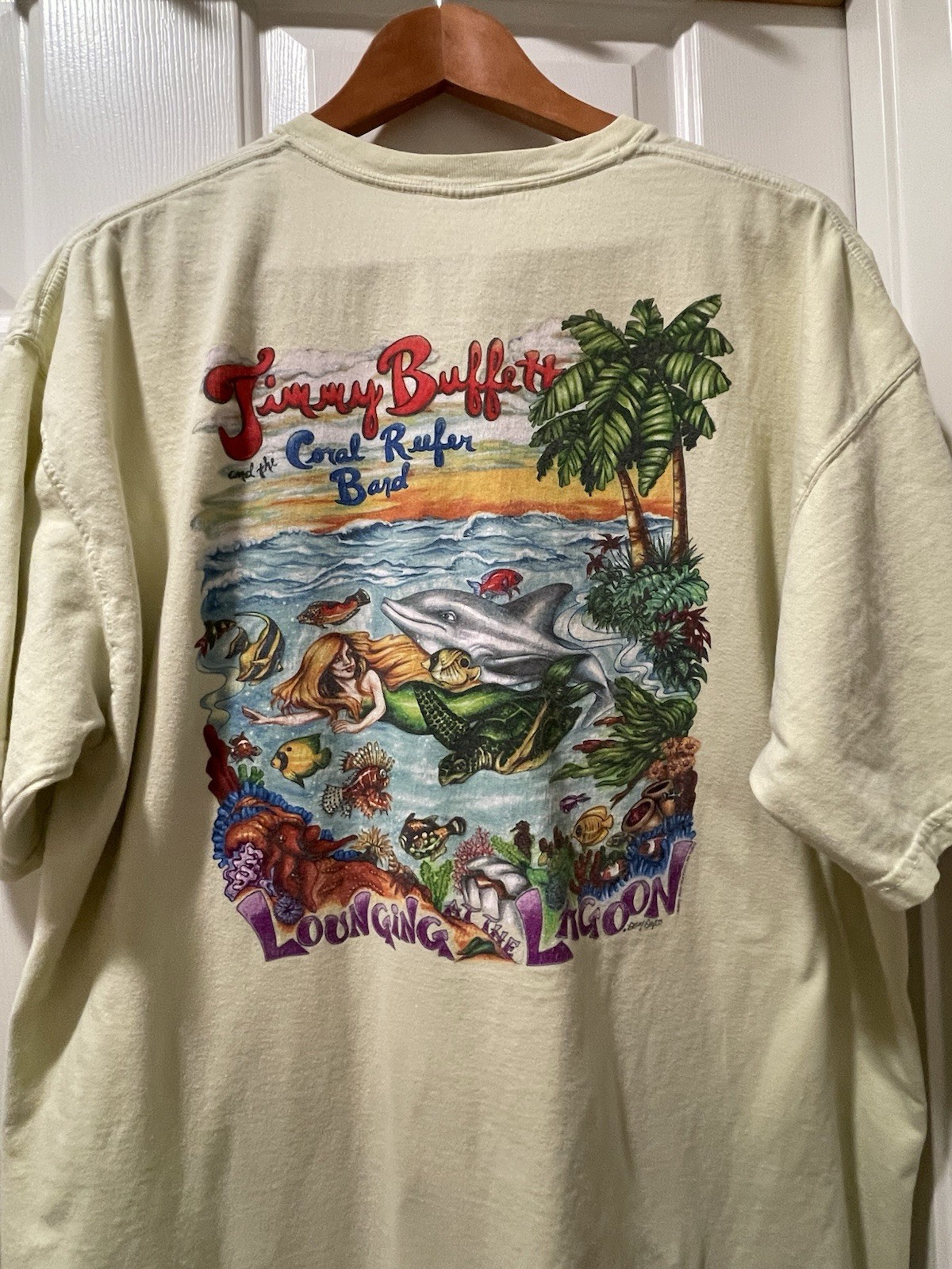 Jimmy Buffett Coral Reefer Band Lounging Lagoon 2012 Pale Yellow Shirt Mens XL gallery