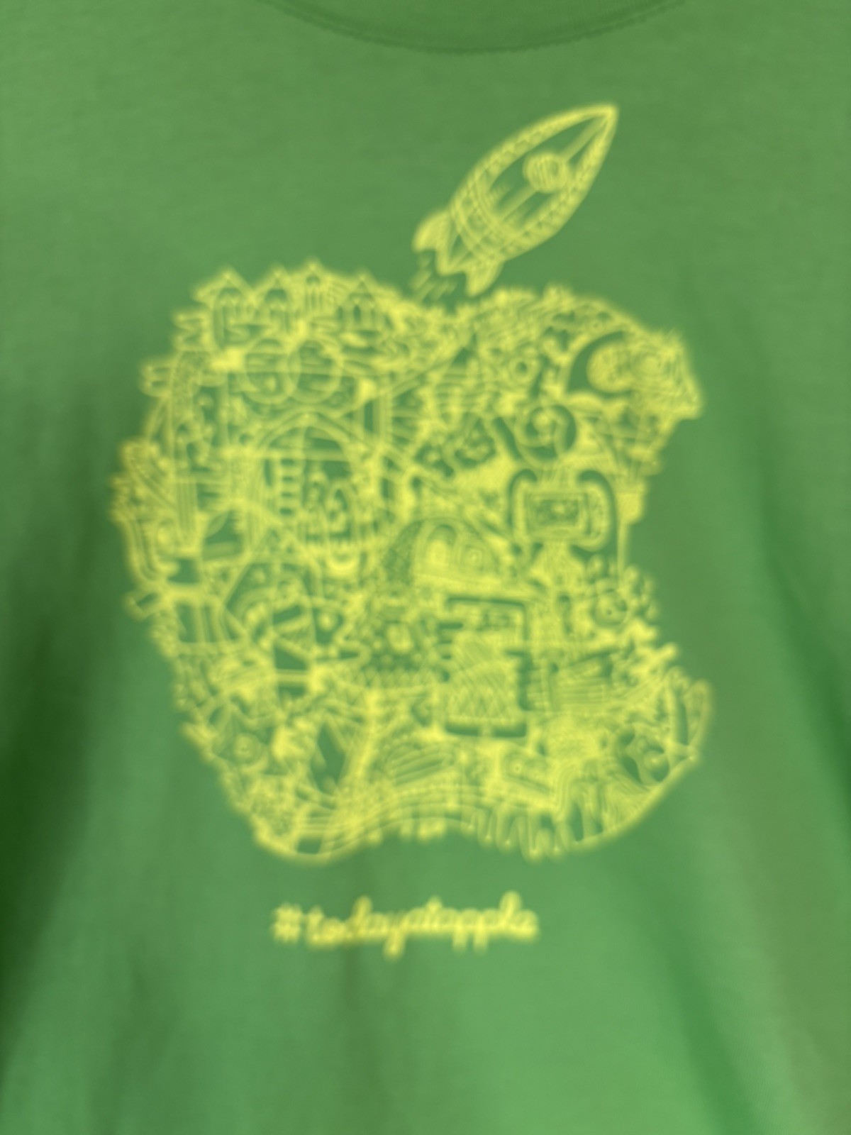 Apple Store T Shirt Mens Size Medium Green Today At Apple Tech Computing