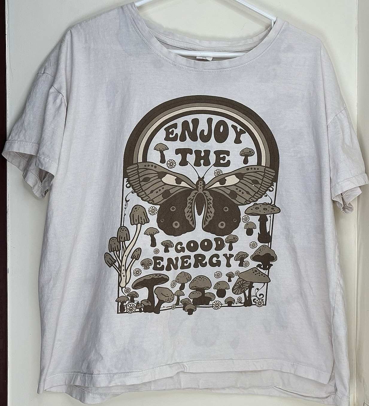 Vibe N' - Men's Enjoy The Good Energy Butterfly & Mushroom Graphic T-Shirt XL gallery