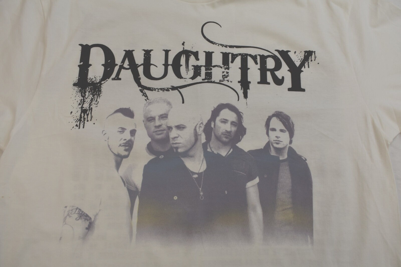 Daughtry Mens Leave This Town Tour White Shirt With Dates New M, L gallery