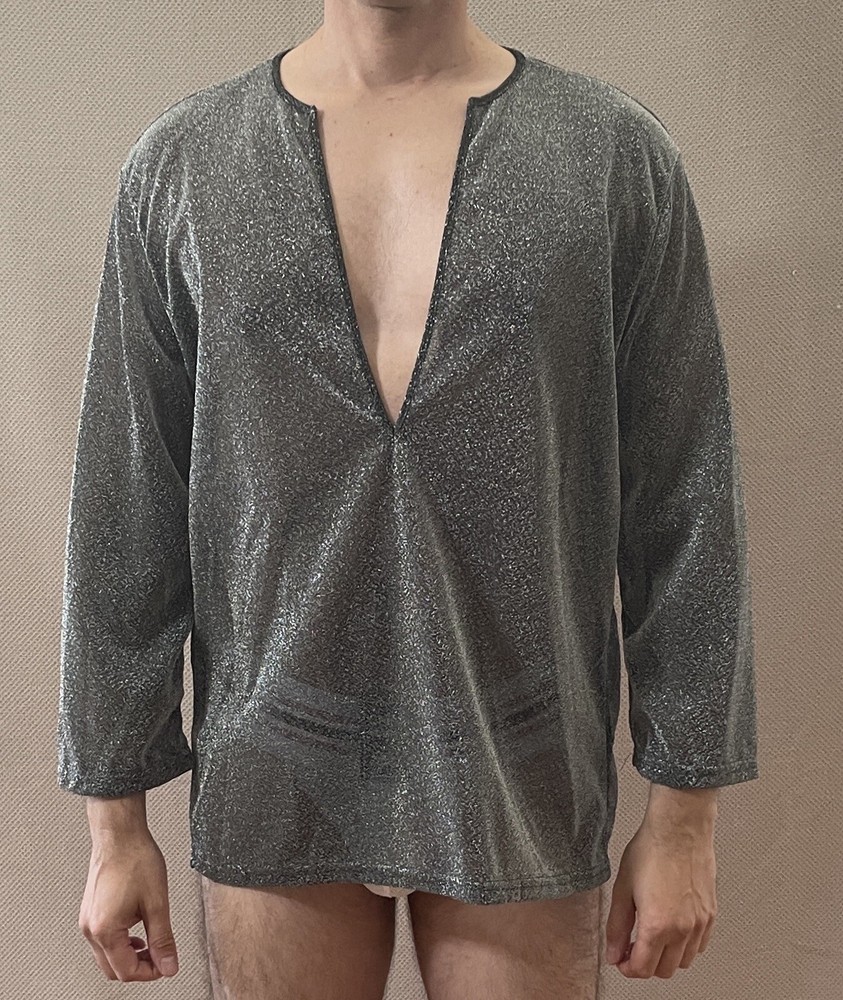 Manfinity Gray Size L Sheer Mesh Tinsel Metallic Long Sleeve V-Neck Tee