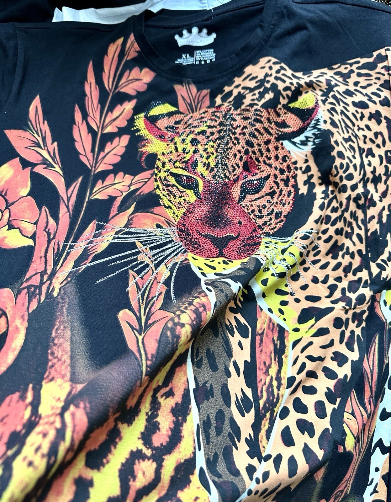 Heads or Tails Men’s Rainstones Beaded / Black / Tiger T-shirt Size XL gallery
