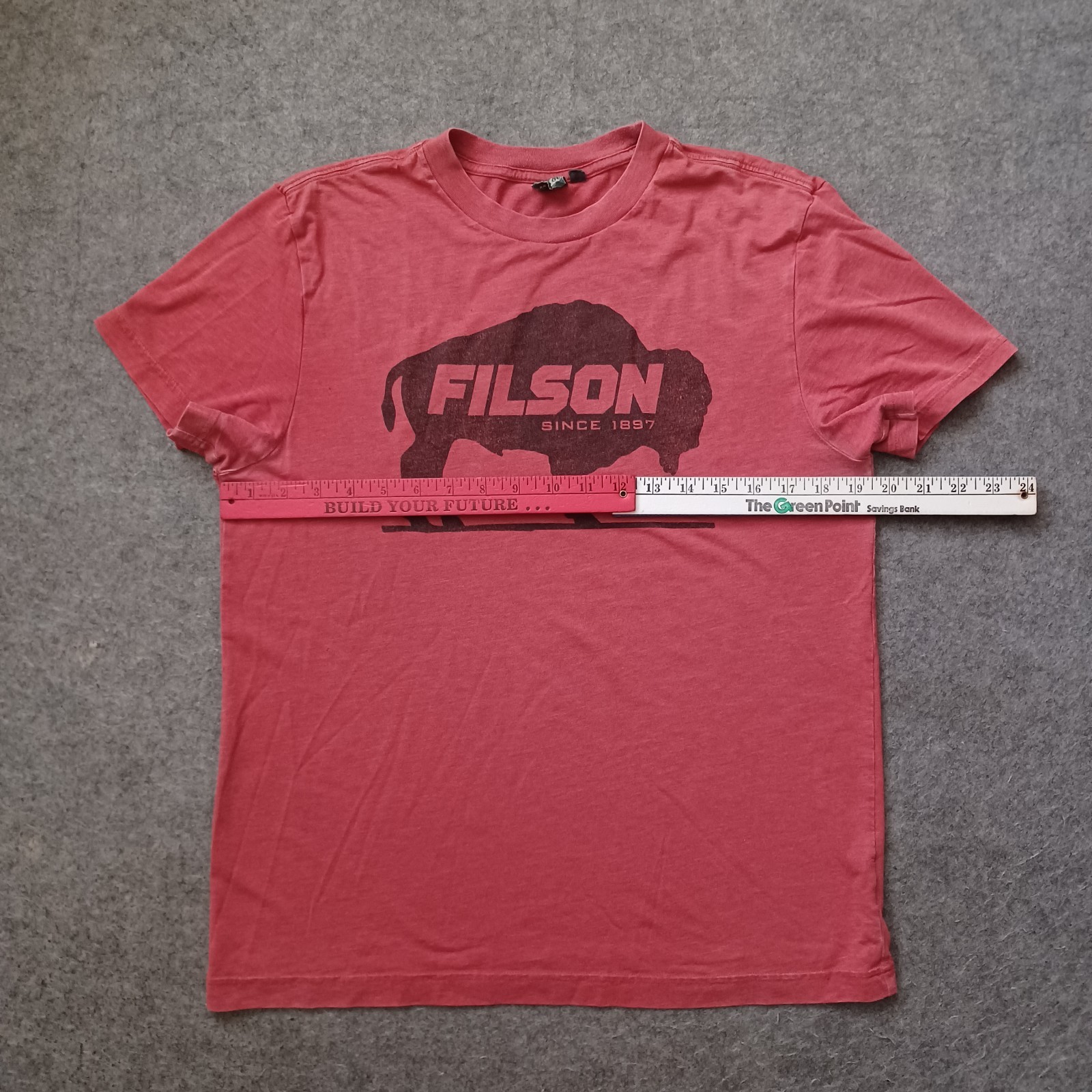 Vintage Filson Alaskan Outfitters T Shirt Mens Medium Cardinal Red Bison Logo gallery