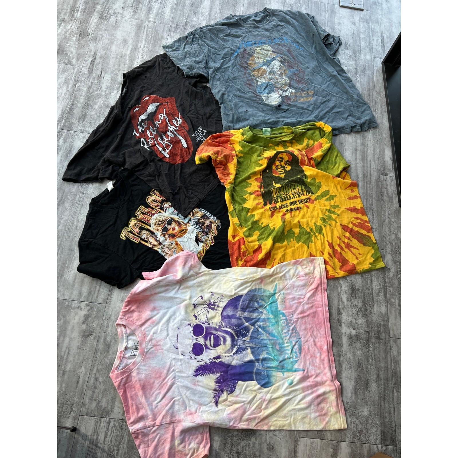 Bulk Lot 25 Graphic Band Tees Nirvana Led Zeppelin Rolling Stones Rap Rock gallery