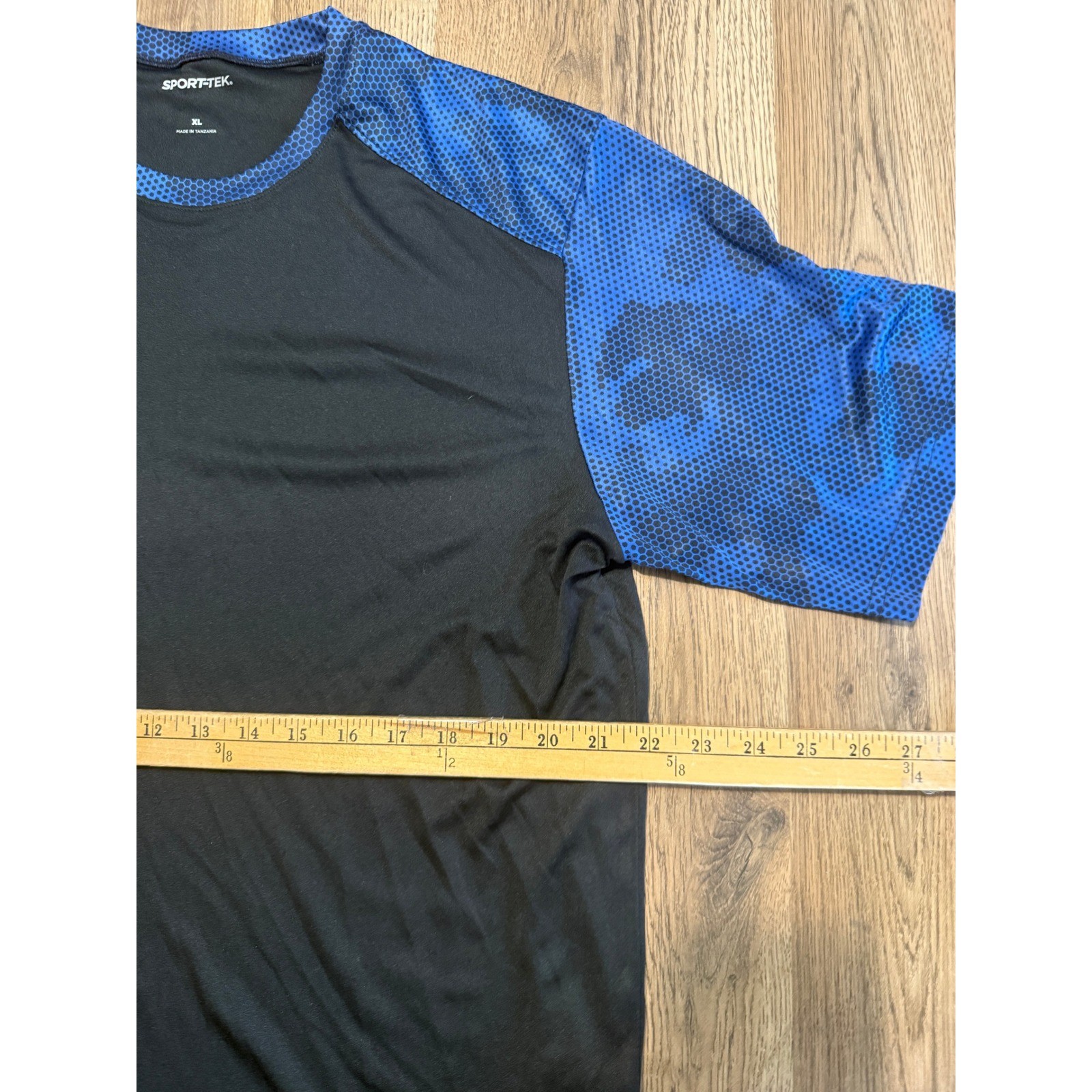 Sport-Tek Short Sleeve T-Shirt Mens XL Black Adult Camo Hex Raglan Excellent gallery