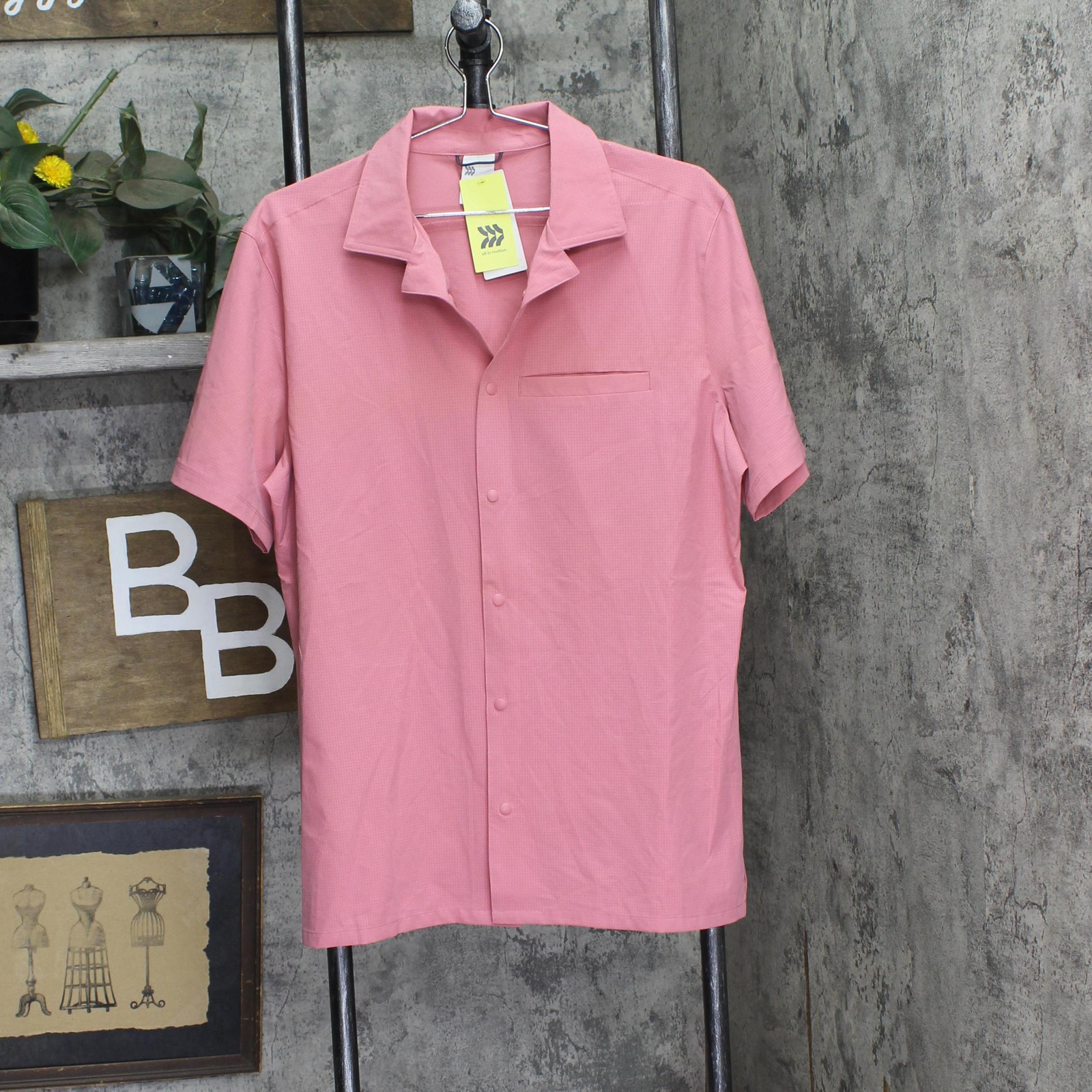 all In Motion Mens Everyday Woven Shirt 89432482 Rose Pink M gallery