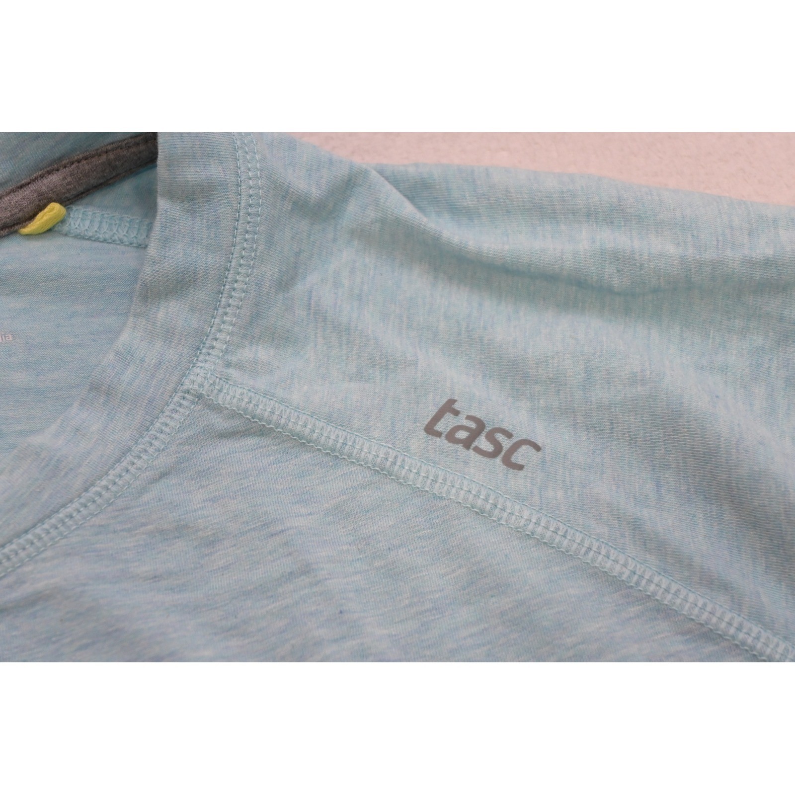 tasc Performance T-Shirt Mens XXL Light Blue Windmill Graphic Athletic Excellent gallery