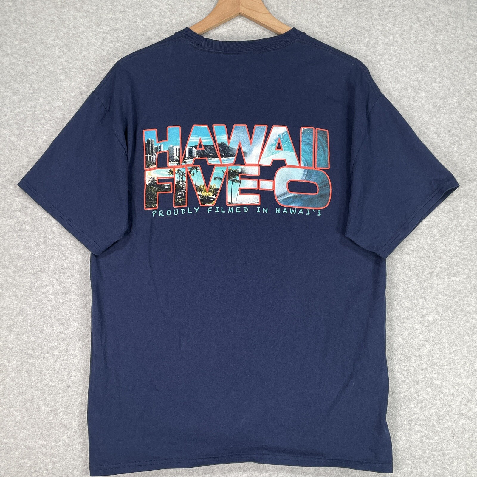 Hawaii Five O Shirt Mens L Blue Film Crew Short Sleeve Crew Neck Beach gallery