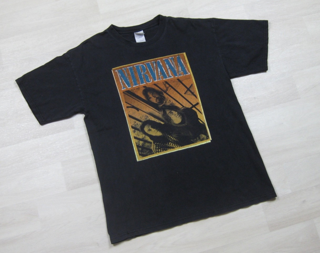 Vintage Y2K Nirvana T-Shirt Men's (L) Kurt Cobain Grunge Rock 2004 End of Music gallery
