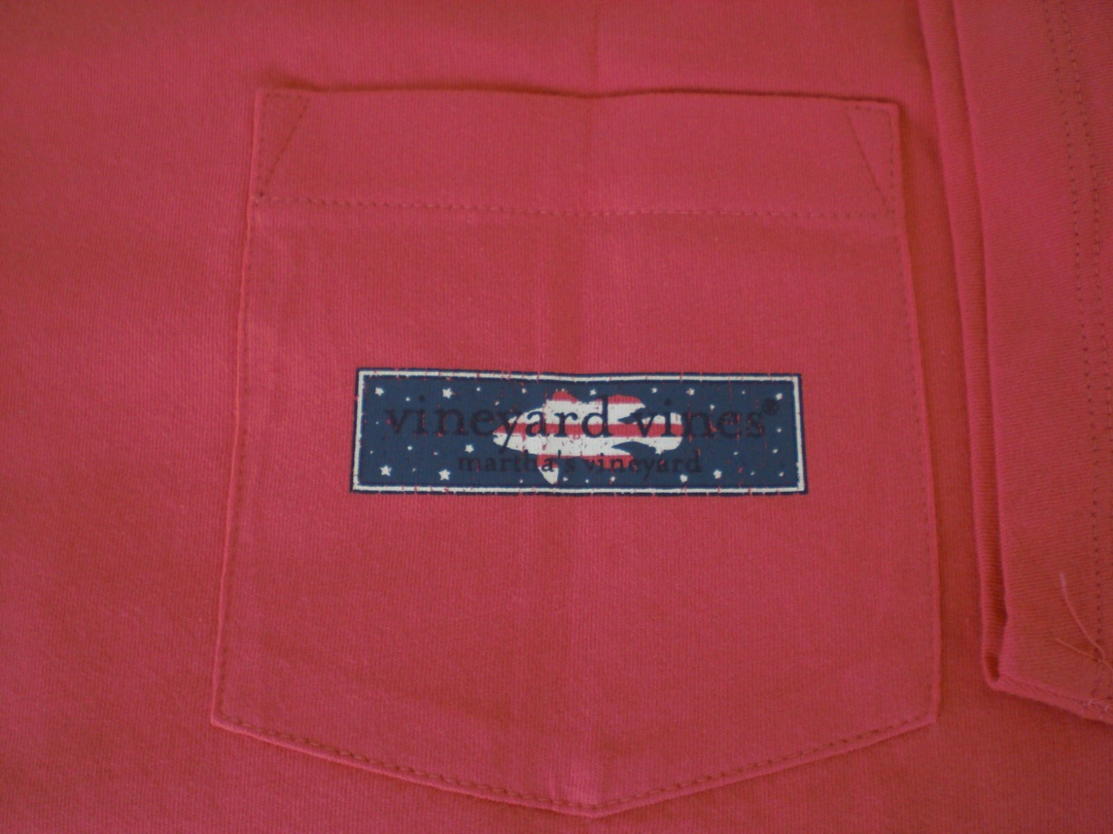 Vineyard Vines “Grouper Logo Box” S/S Pocket T-Shirt, NWT - L + XL - Jetty Red gallery