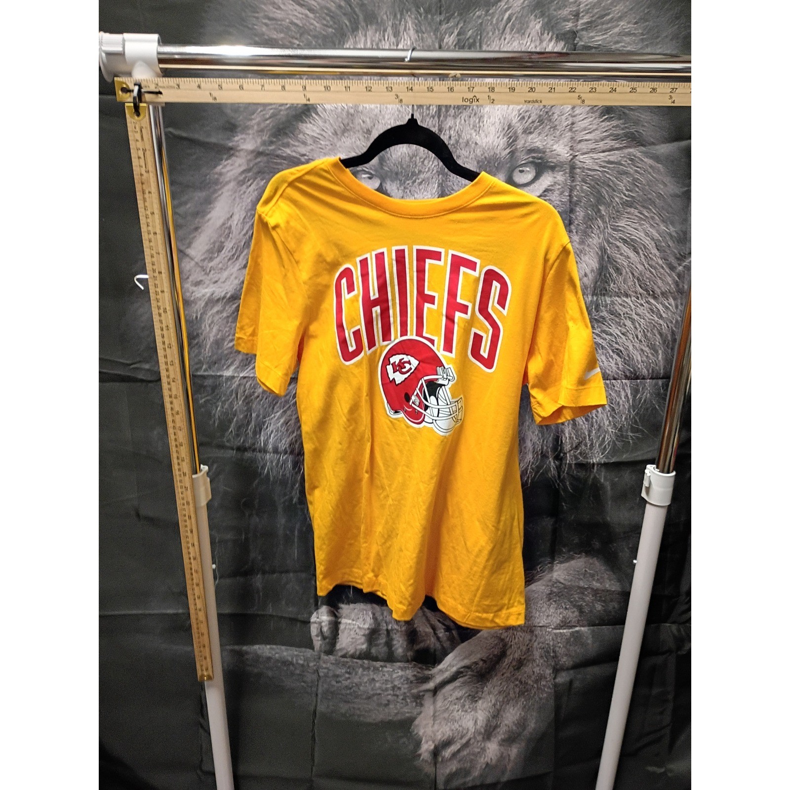 Nike Kansas City Chiefs Mens Gold Graphic T-Shirt N199-76L-7G-0Y6 Medium NWT