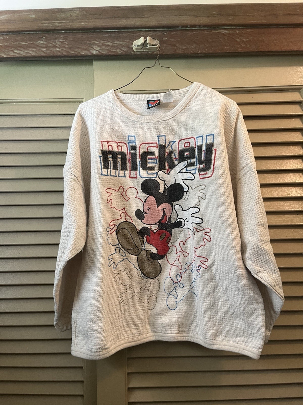 RARE Mickey Quilted Longsleeve Thermal Sweatshirt Size Large gallery