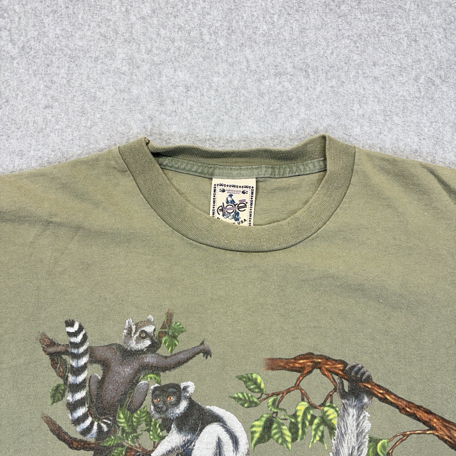 Vintage 1998 Lemurs of Madagascar T-Shirt Men’s L Green Single Stitch USA gallery