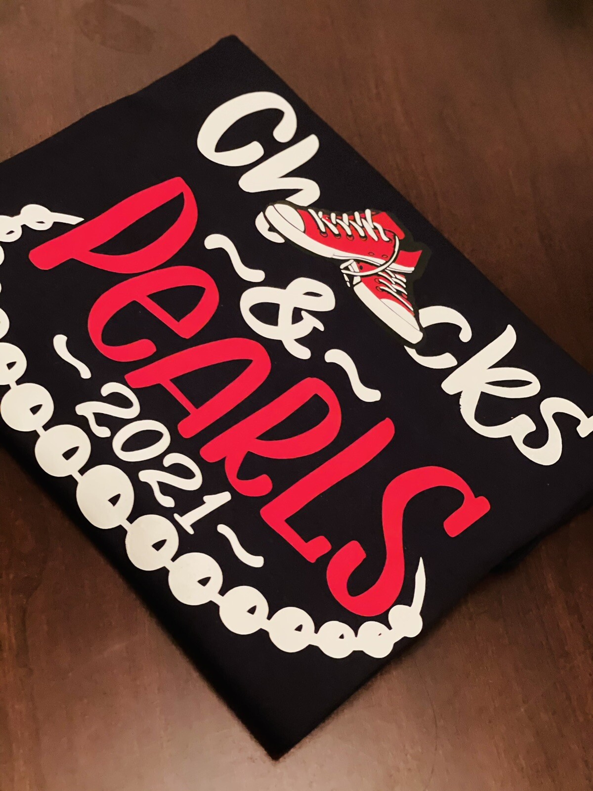 Chucks and Pearls 2021 Men Women T-Shirts Trend Gift