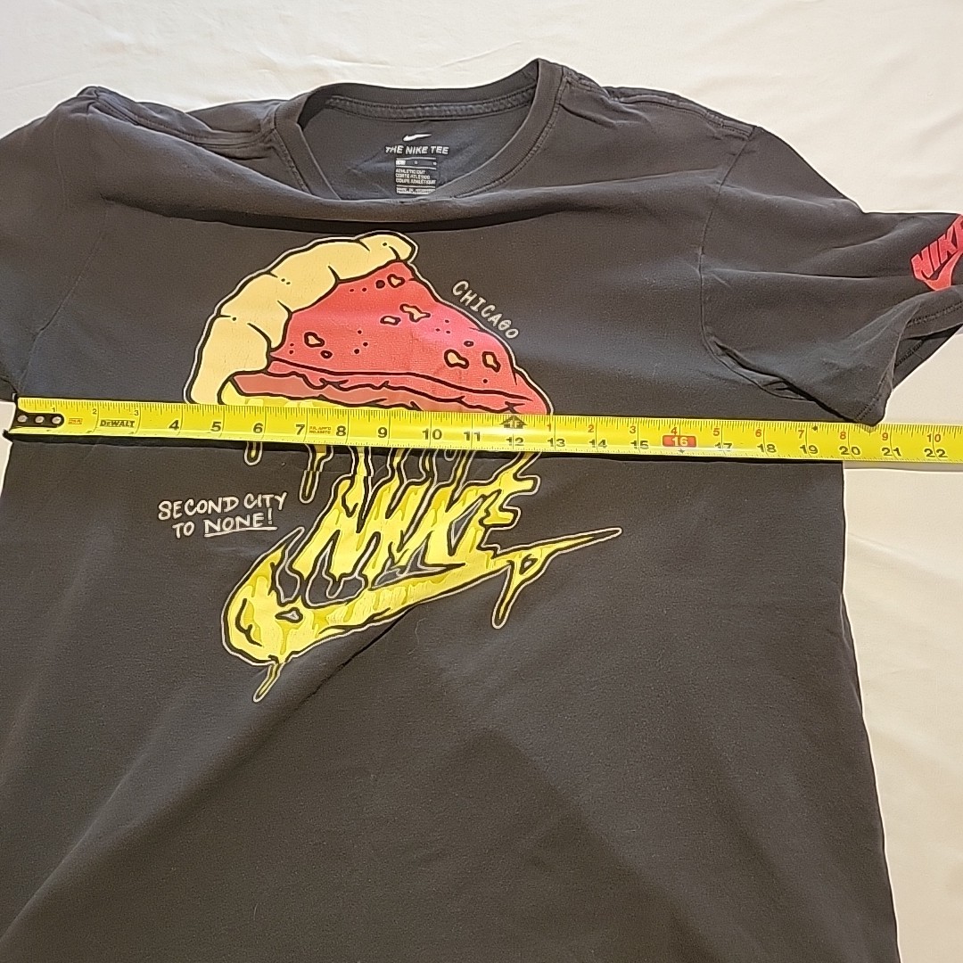 The Nike Tee Chicago Second City to None Men's Print Black T-Shirt Size Large gallery