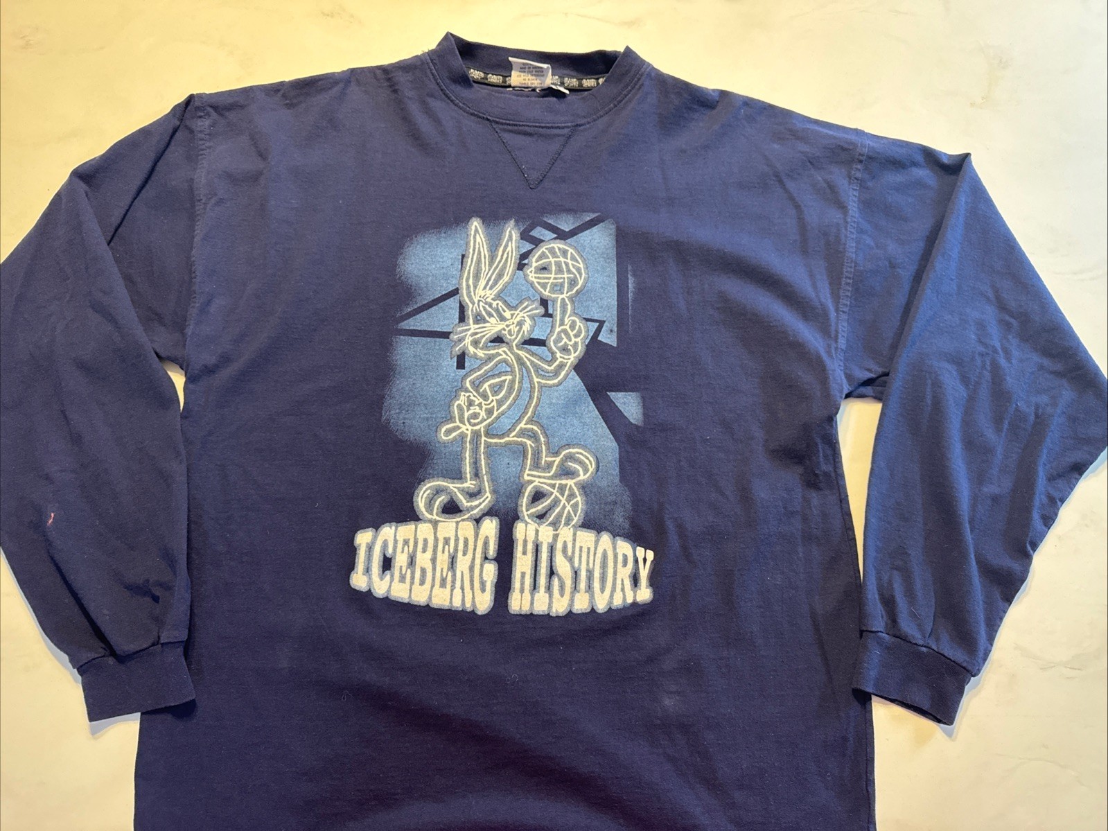 Looney Tune Iceberg History Bugs Bunny Long Sleeve T- Shirt Navy Blue Size XL gallery