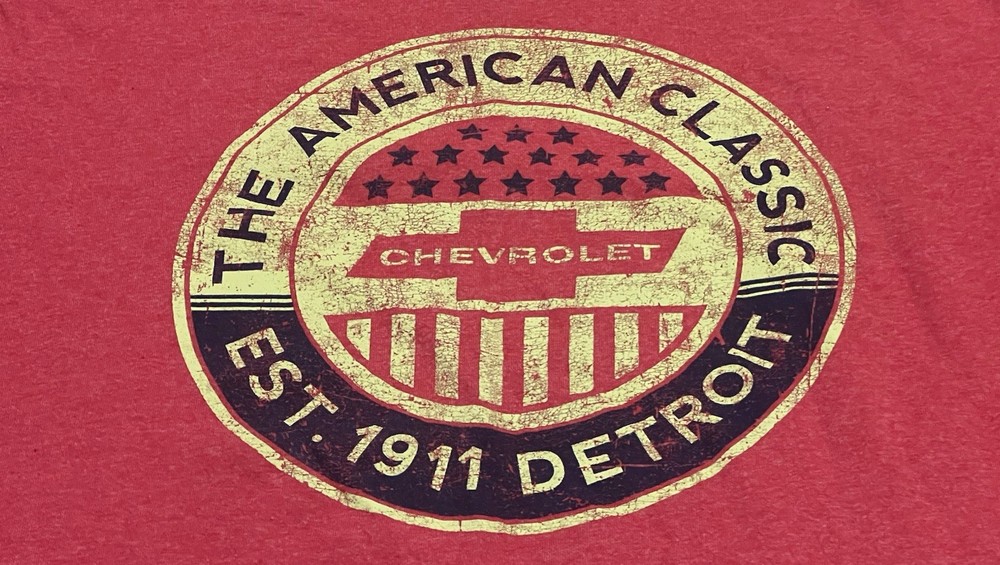 T Shirt – Medium – Red Chevy GM Chevrolet American Classic General Motors Car