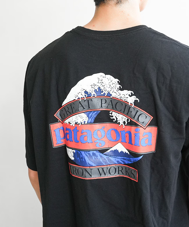 NWT Patagonia Men's Great Waves Responsibili-Tee 37873 Black X-Large gallery