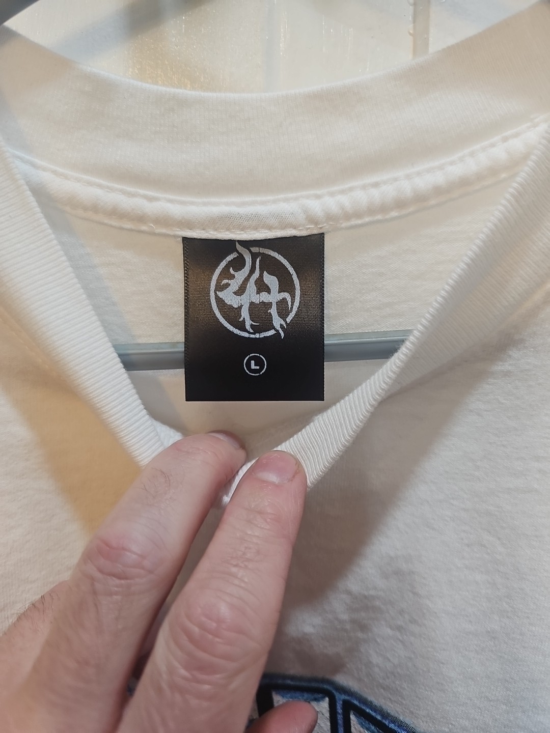 LOST HILLS LOGO FRONT AND MIRROR STYLE LOGO BACK WHITE MEN'S LG (OS) FIRE 🔥 🔥 gallery