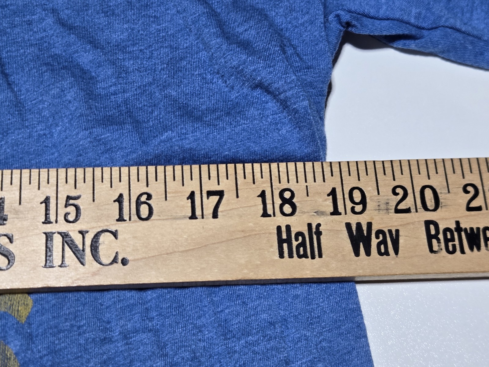 Vintage 2000s Y2K Detroit Lions Retro 40s 50s Logo Blue Graphic M T-Shirt 2009 gallery
